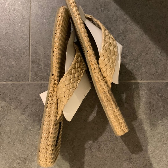 Flip flops - Picture 4 of 5